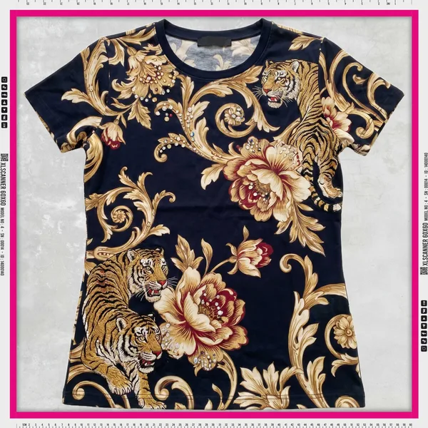 👕 Kadın T-Shirt / Elbise